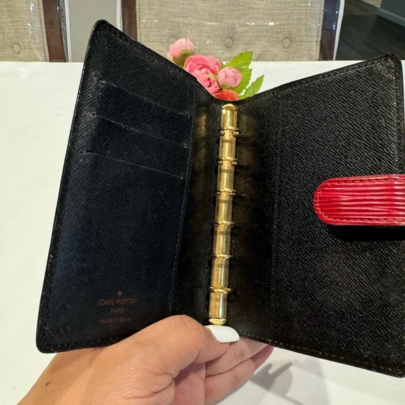 Authentic Louis Vuitton Agenda wallet